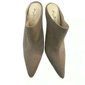 Gray Suede high heels price tag pulled the inside of the shoe